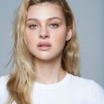 nicola peltz