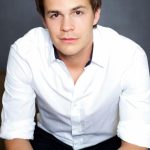 Johnny Simmons