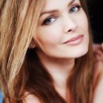 Dina Meyer