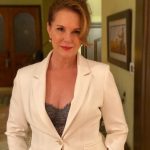 Elizabeth Perkins