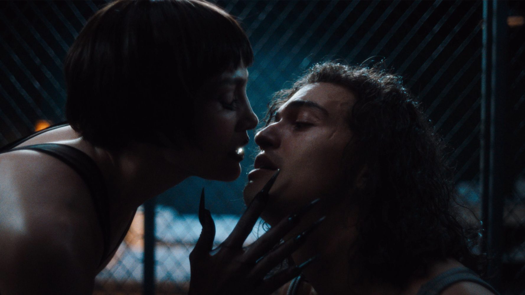 دومین تریلر از فیلم Kiss of the Spider Woman با بازی جنیفر لوپز منتشر شد