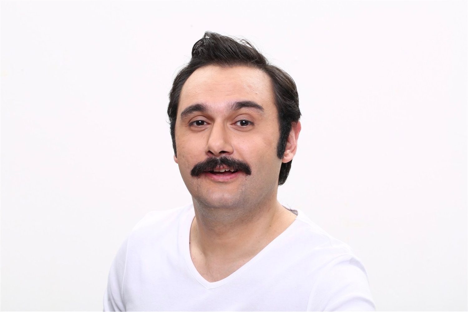 Zehra Içöz